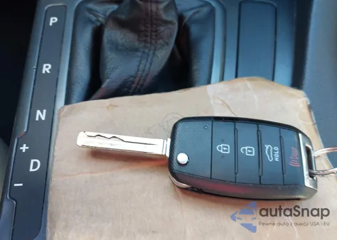 2013 Kia Optima Lx z USA, uszkodzony, nr VIN 5XXGM4A72DG222310